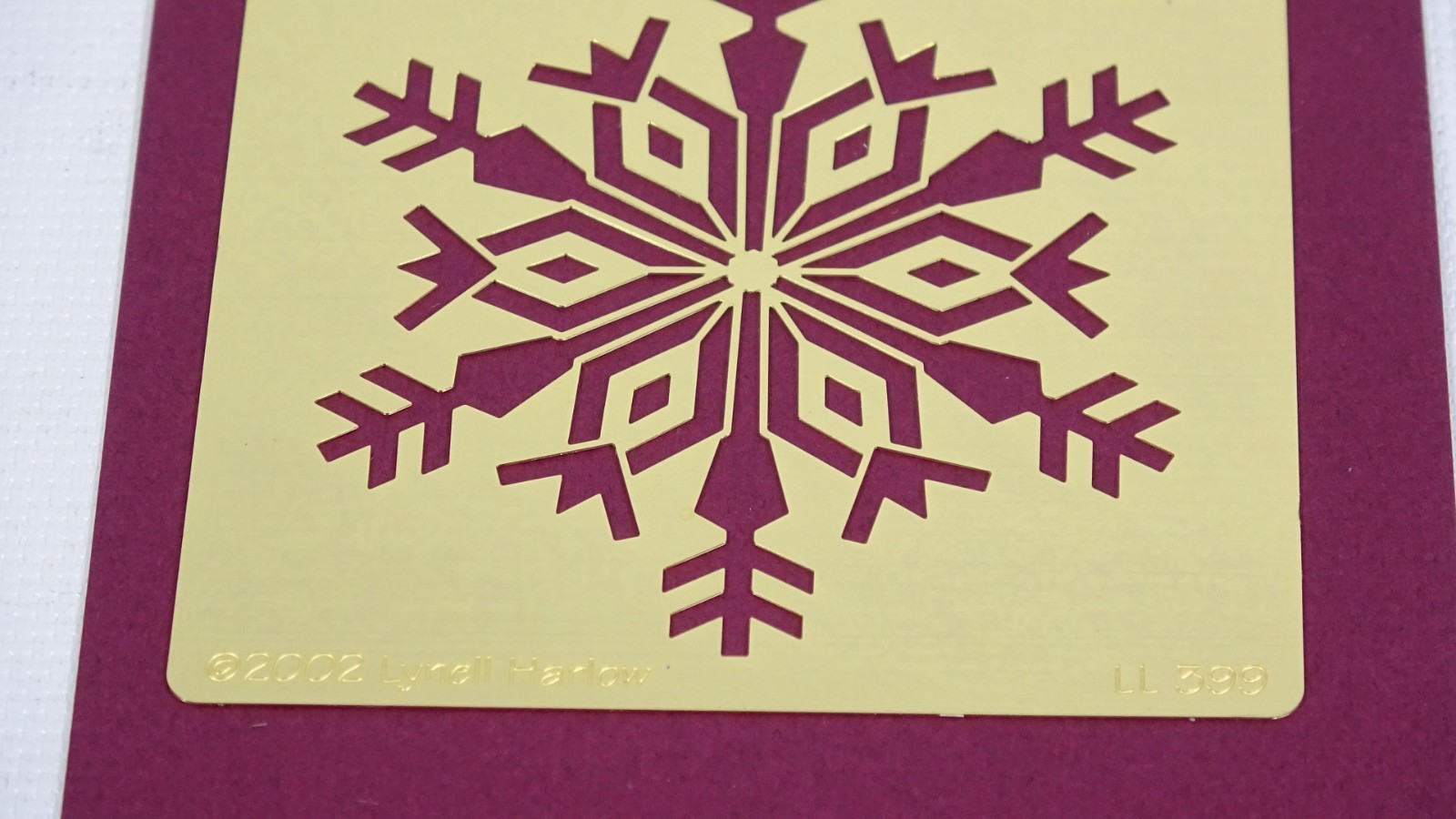 Snowflake - Dreamweaver Embossing Stencil Template LL399 - 2002