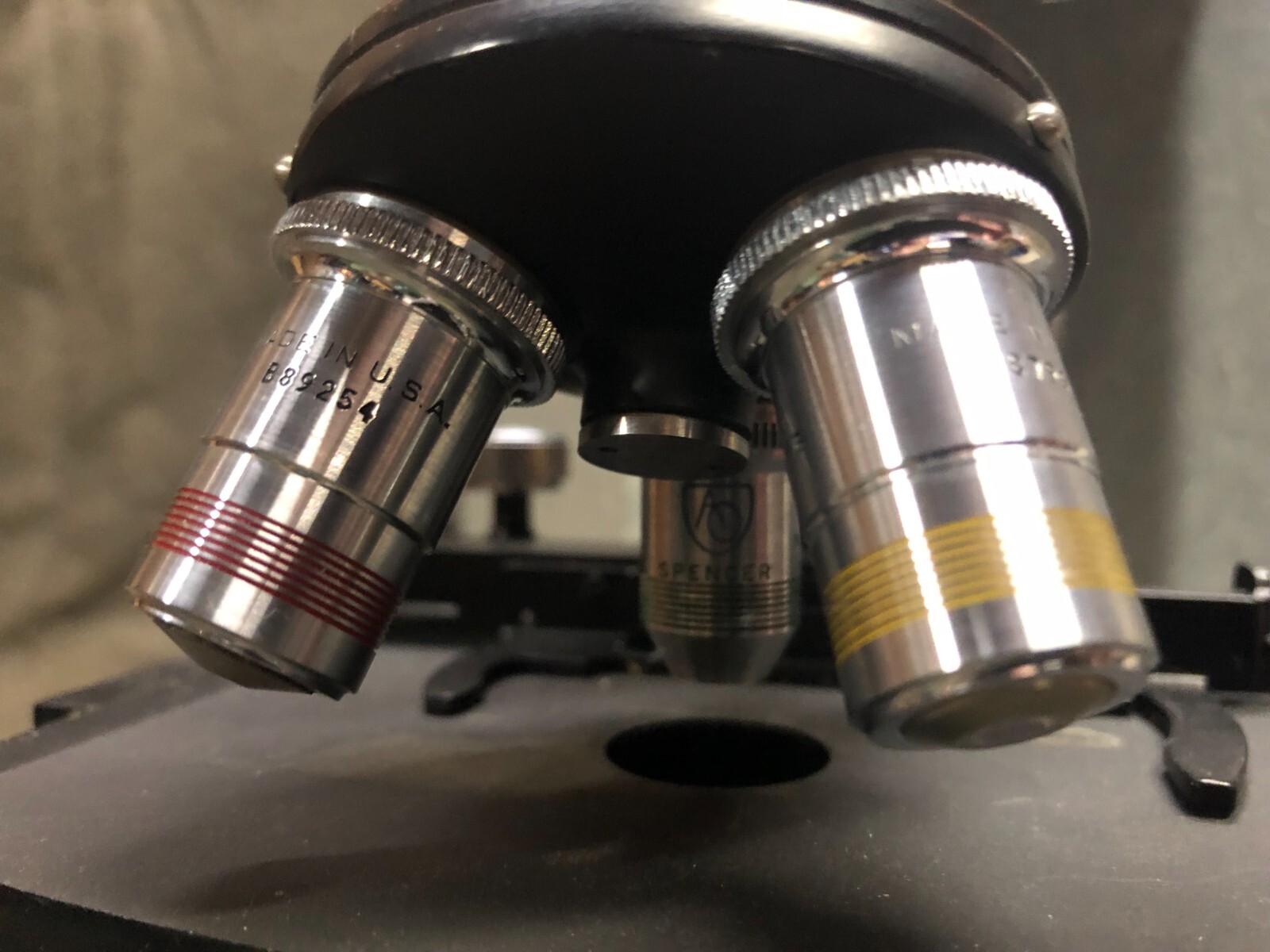 American Optical AO Stereo Microscope 3 Objectives B-35-83 w/Case NICE!!