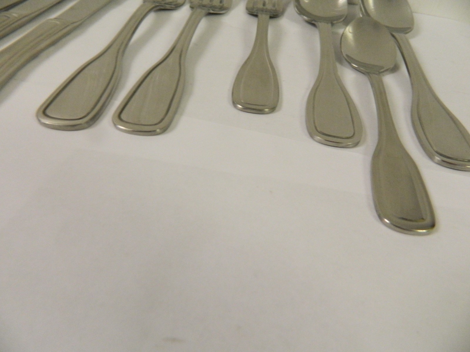 Arcoroc Capitale 9 pc Flatware Set 18/10 Stainless NEW