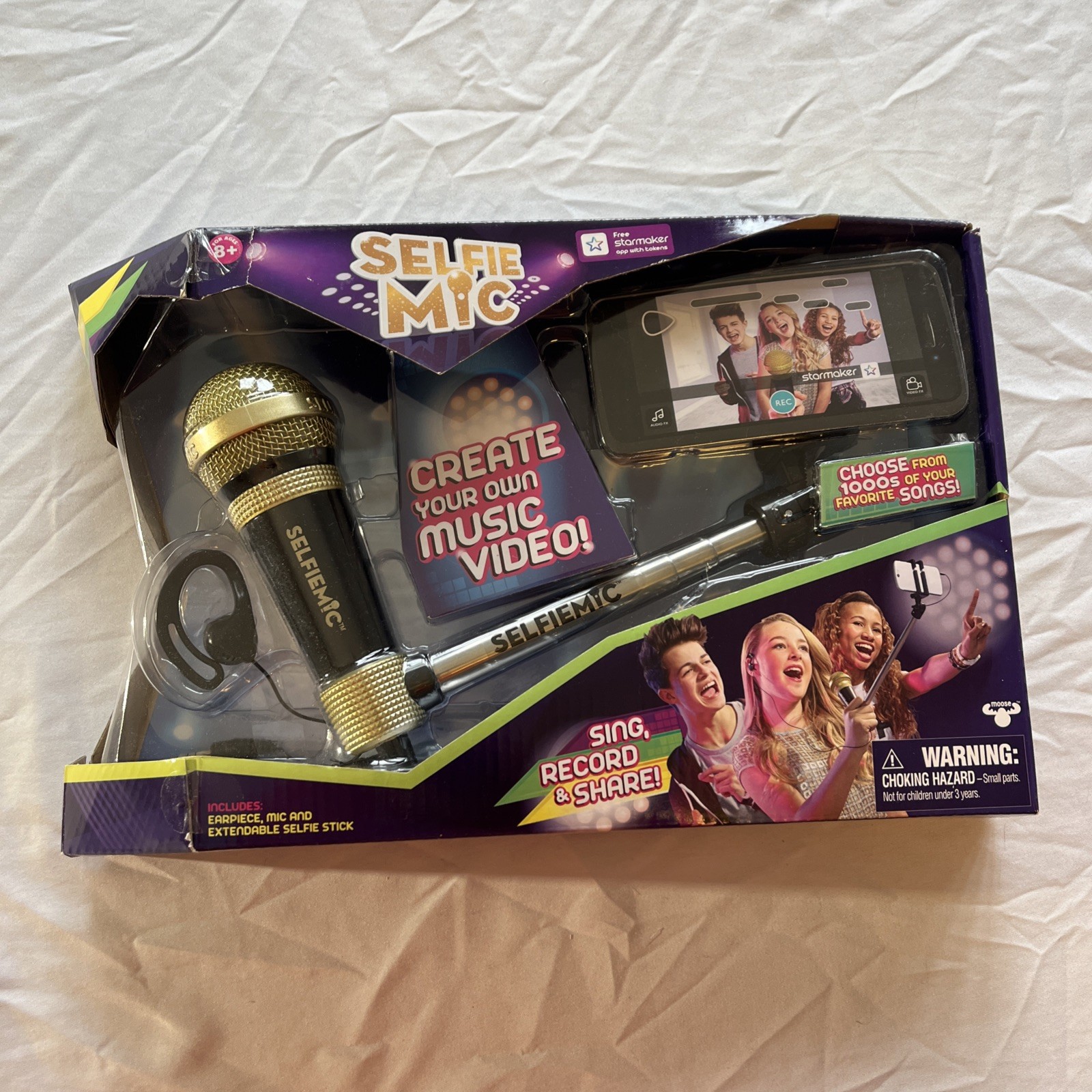 Selfie Mic Set; New In Box; Includes Earpiece, Mic & Selfie Stick