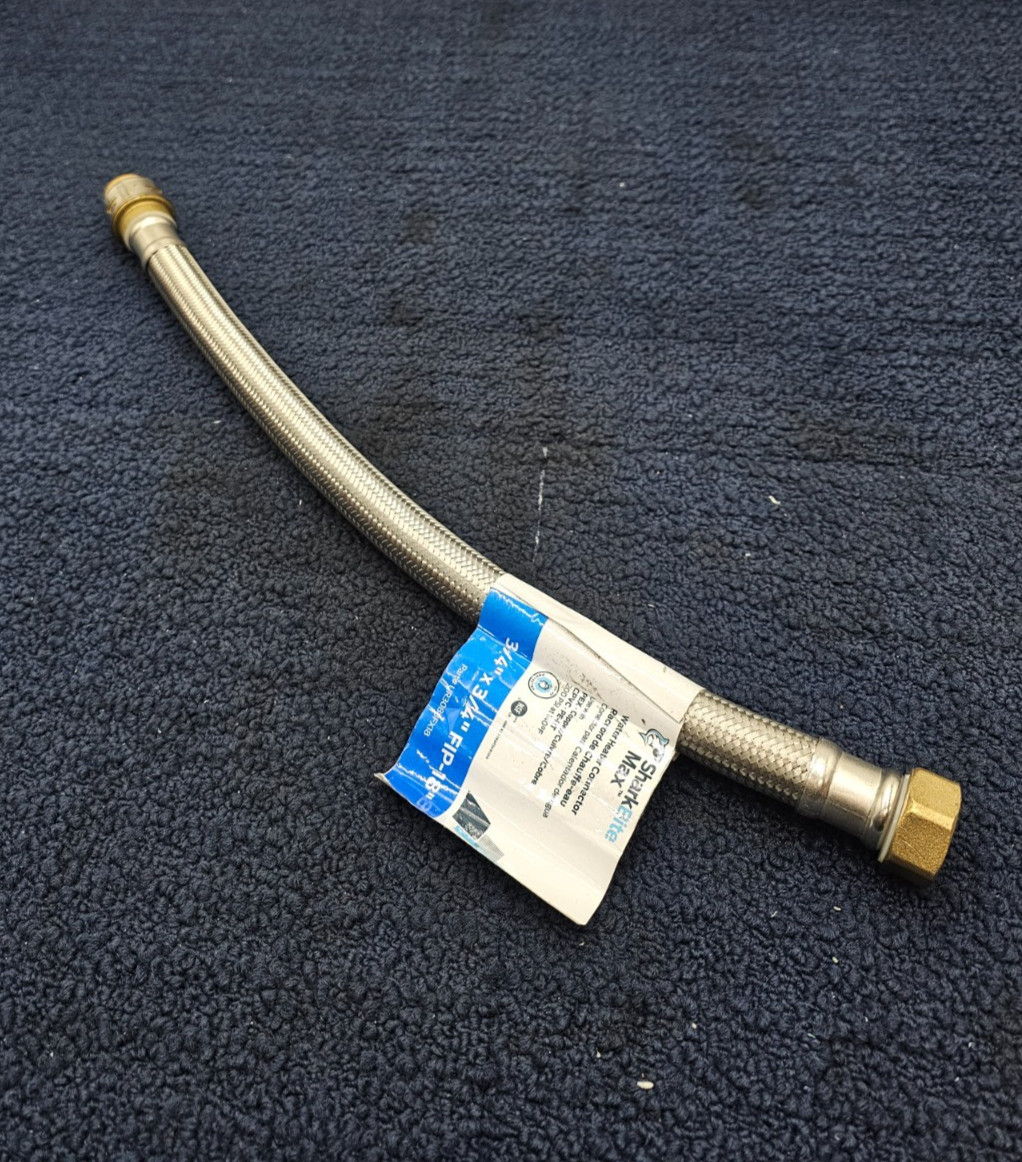 SharkBite UR3088FX18 : 3/4" FIPxFIP 18" SS Braided Water Heater Connector