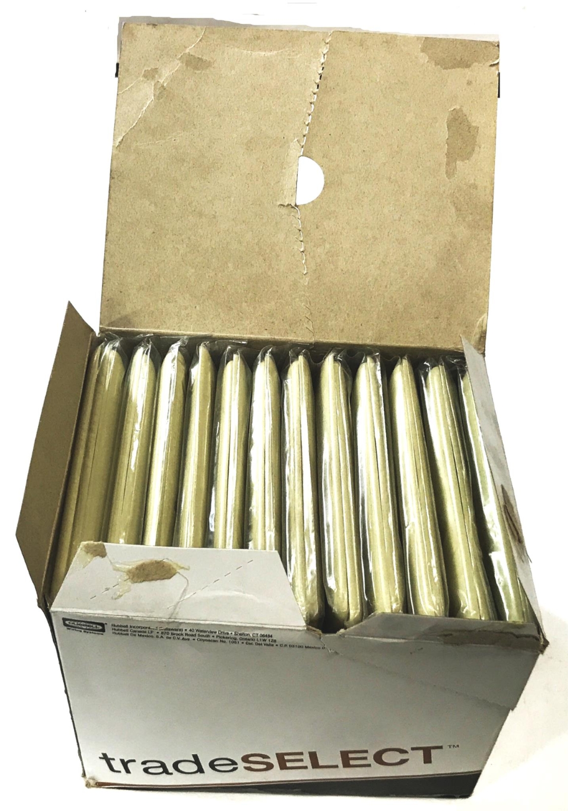 Trade Select Plastic Ivory 2-Gang 4-Plug Wall Plate NPJ821 [Lot of 25] NOS