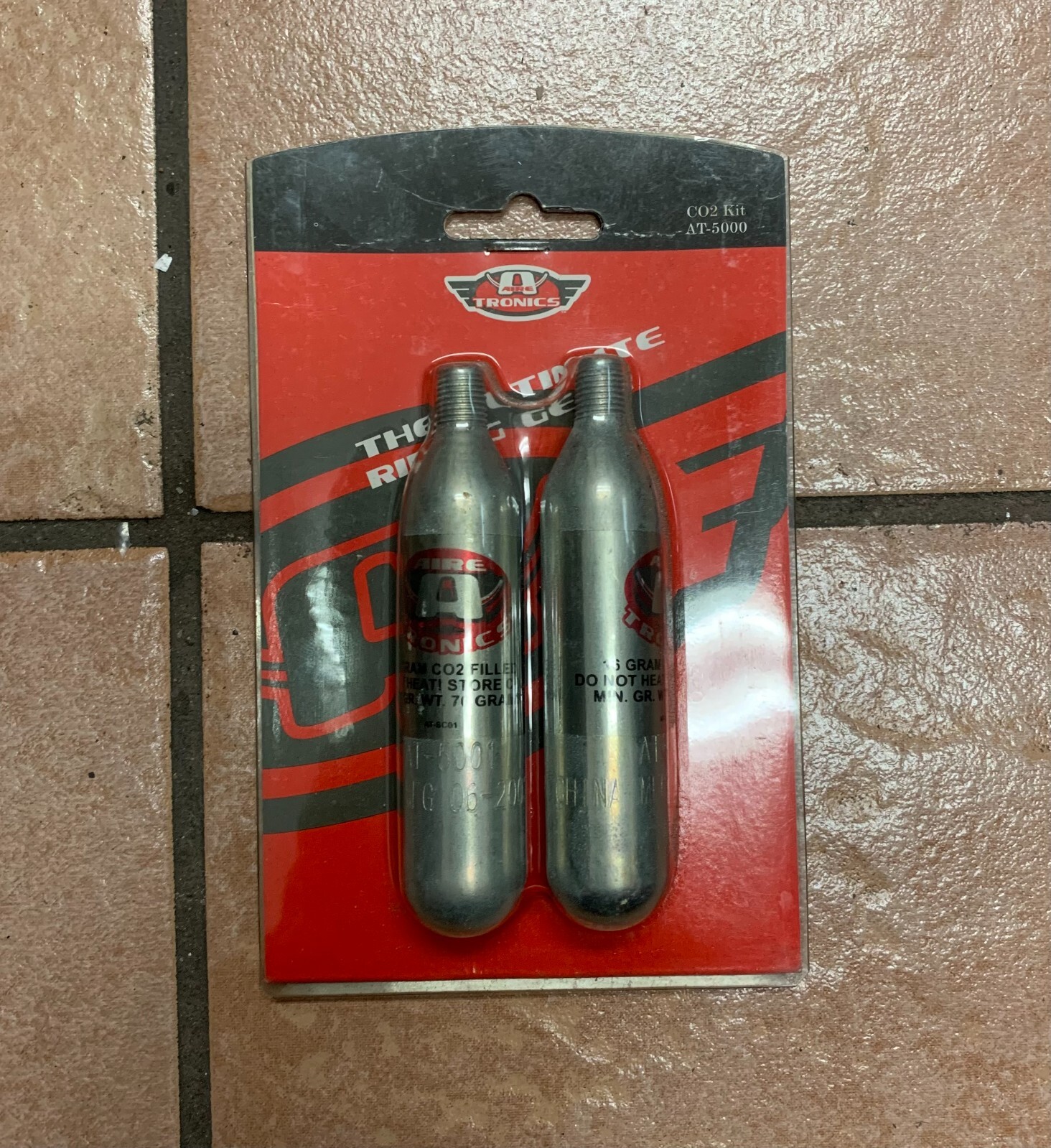 NIB Lot of 100 Aire Tronics 16 Gram CO2 Filled Cartridges