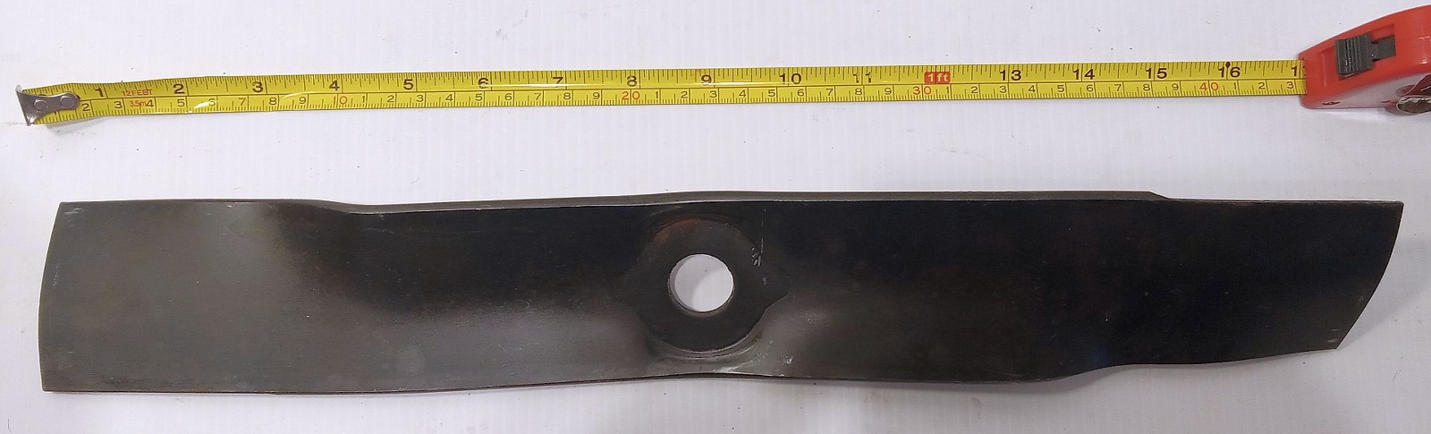 1 NEW JOHN DEERE UC22009 17” LAWN MOWER BLADE W171945 NNB ***MAKE OFFER***