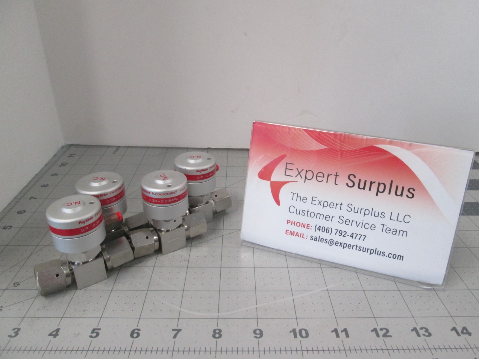 Fujikin, Diaphragm Valve, O.P 0.39-0.59MP, N.C., Used, Lot of 4