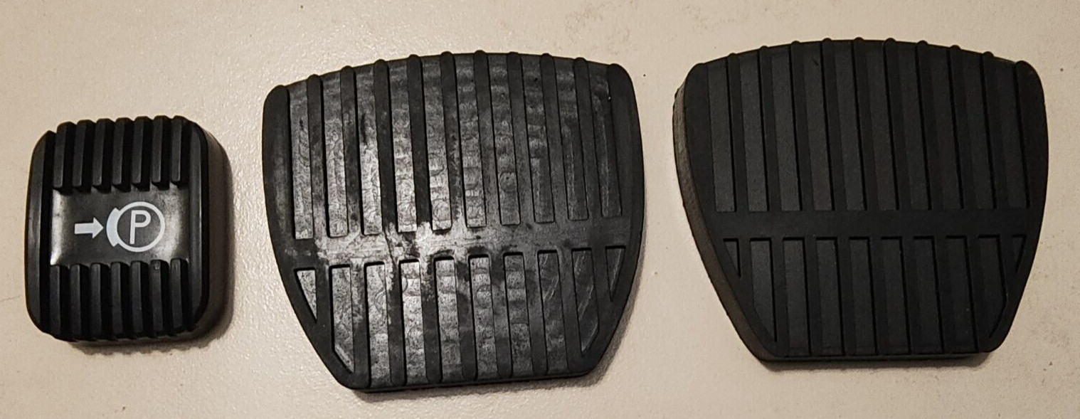 31319-20540-71 BRAKE PEDAL PAD TOYOTA FORKLIFT SET (3PZ)HIGH QUALITY