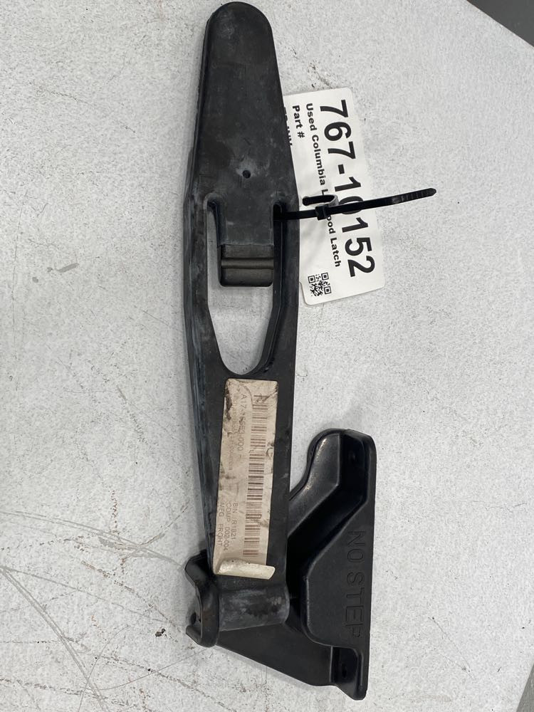 Hood Latch A1715553000 for Freightliner Columbia (767-10152)