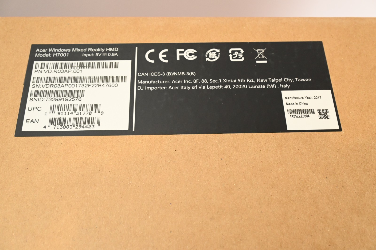 NEW Windows Mixed Virtual Reality Headset Acer VR Dev Edition + NEW Controllers
