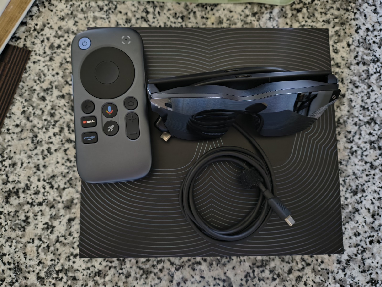 RayNeo Air 2s Glasses With Pocket TV