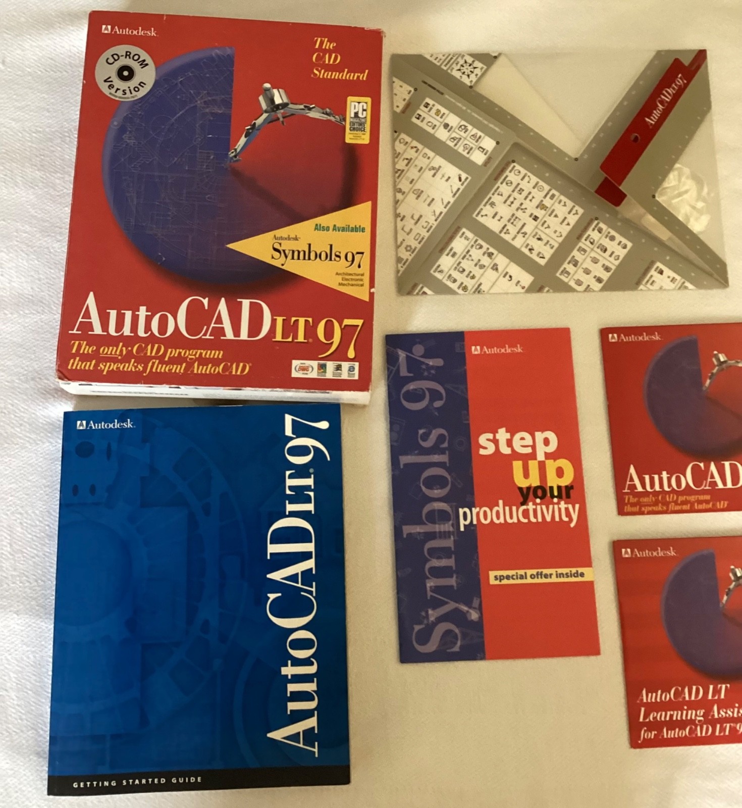 Autodesk AutoCAD LT 97 PC Vintage Software CD ROM Box & Learning Assistance Vtg