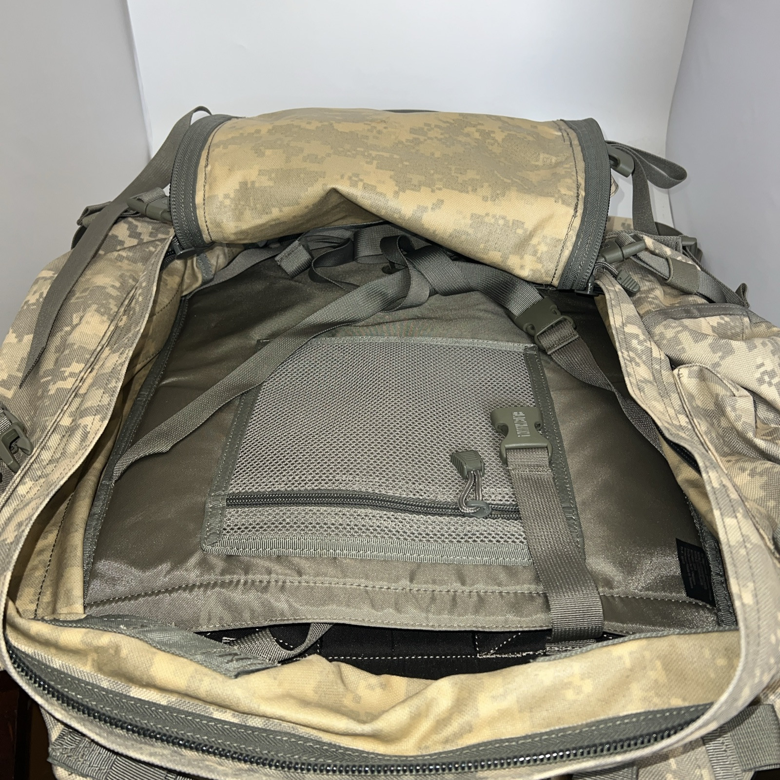 Big tactical backpack BlackHawk! Hydration Camo , Rare