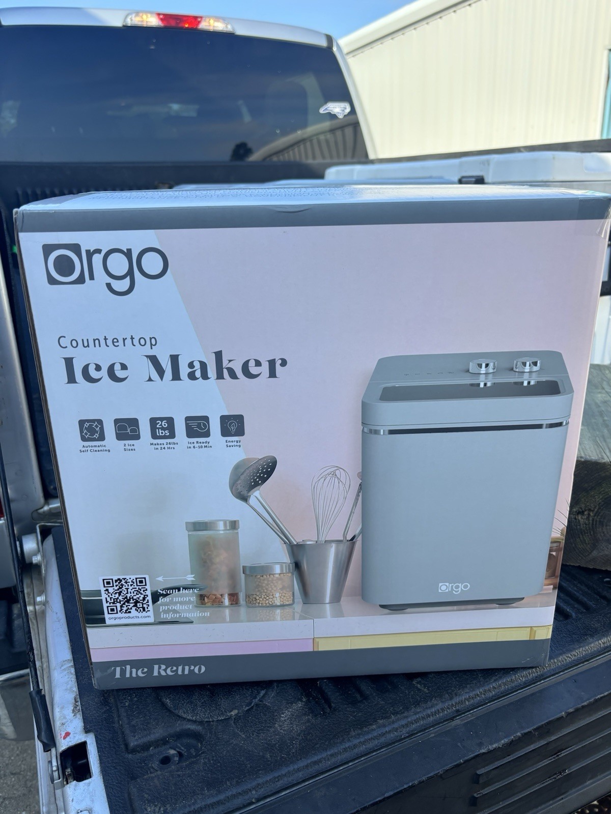 Orgo Products The Retro Countertop Ice Maker, Bullet Shaped Ice Type, 26 lbs.