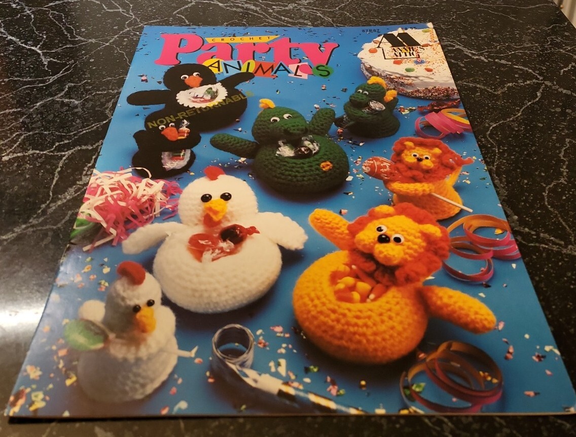 AL8 ANNIE'S ATTIC 1992, CROCHETED PARTY ANIMALS PATTERN LEAFLET