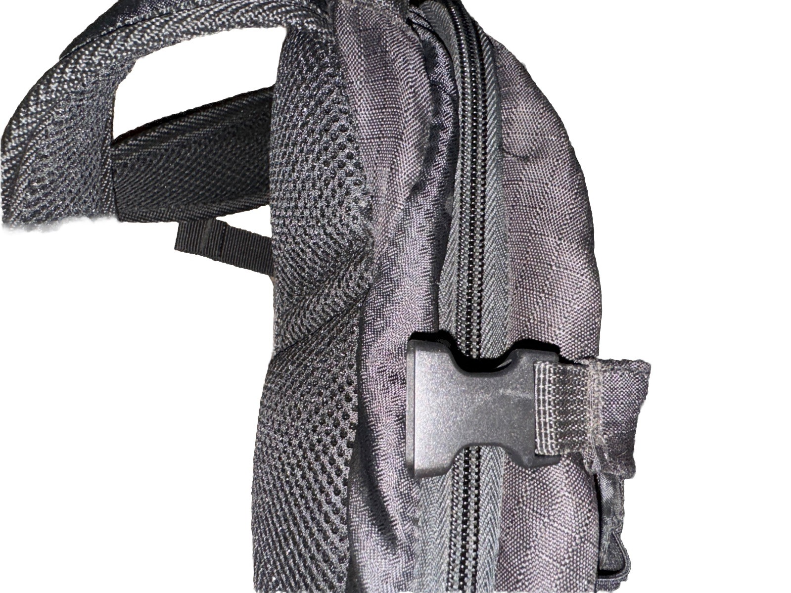 Quest Hydration 2L Daypack Backpack Hiking No Bladder Black Multiple Pockets
