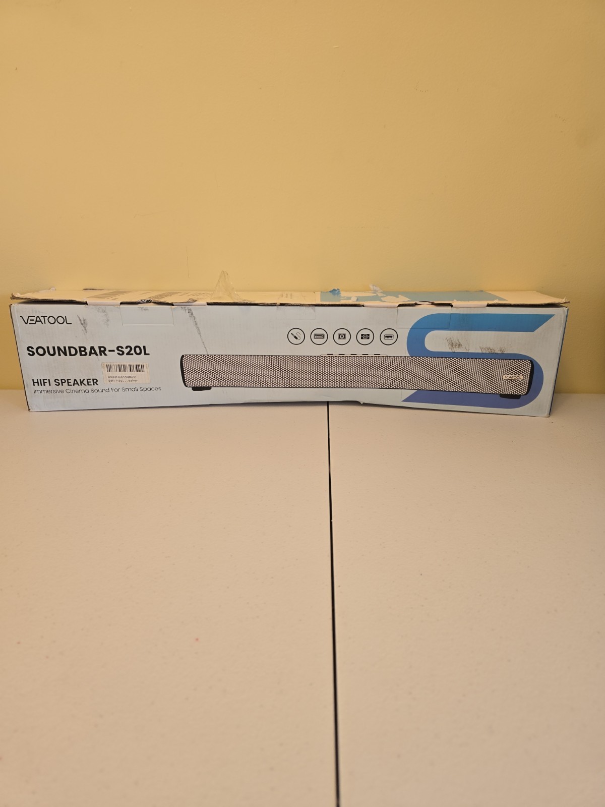 The product pictured is a Veatool S20L Soundbar.It is a 2.1 channel system...