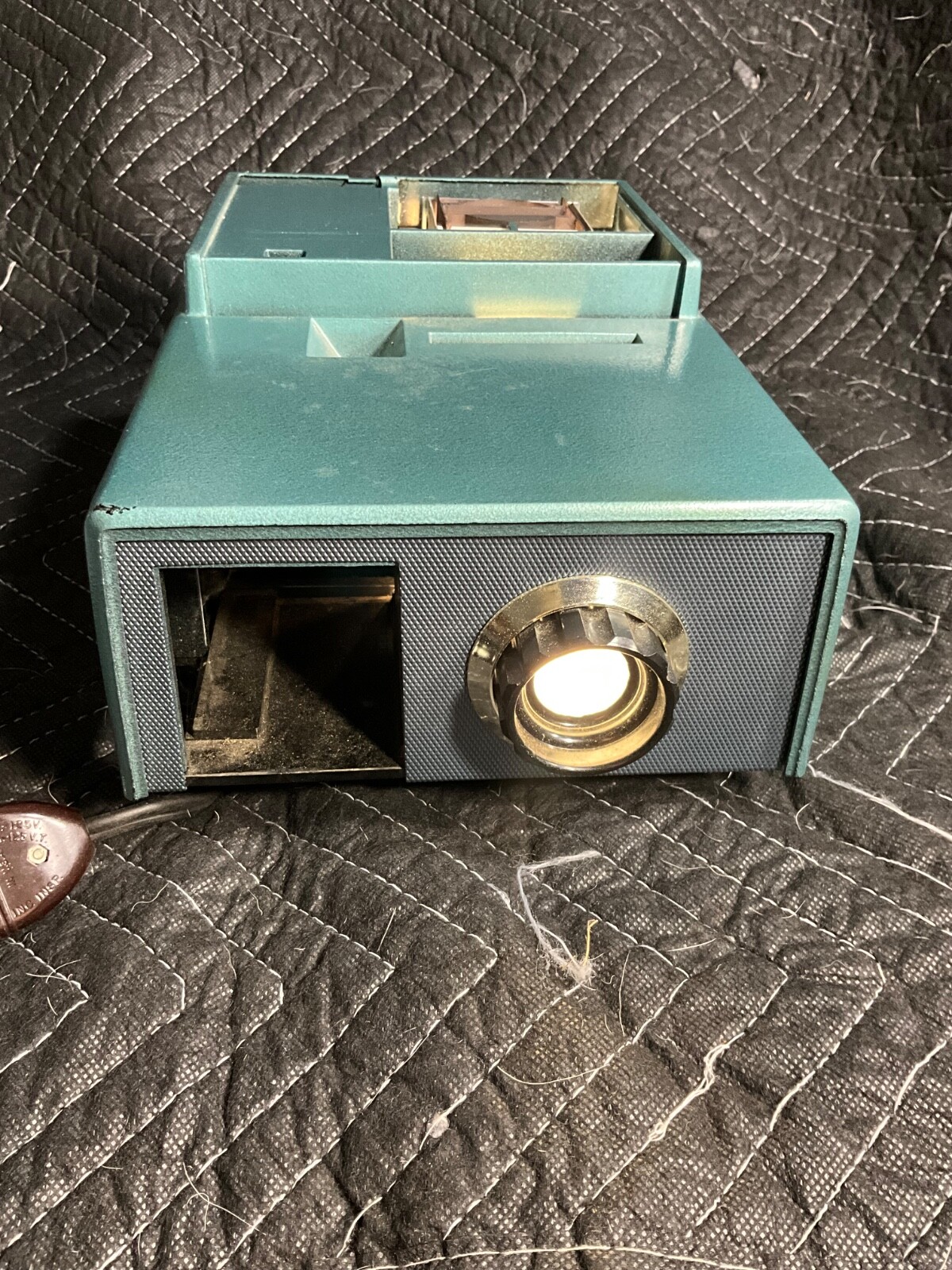 Slide Projector Argus Special 35mm Model 55 Vintage With Working Bulb