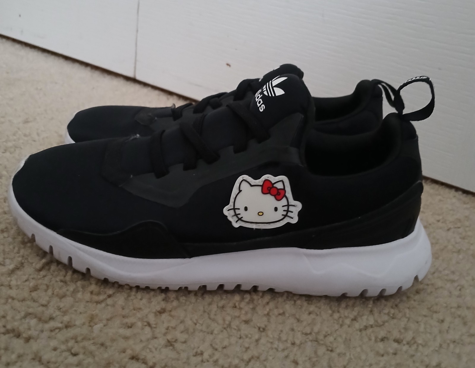 Adidas Hello Kitty Flex Kids Size 2.5 Sneakers