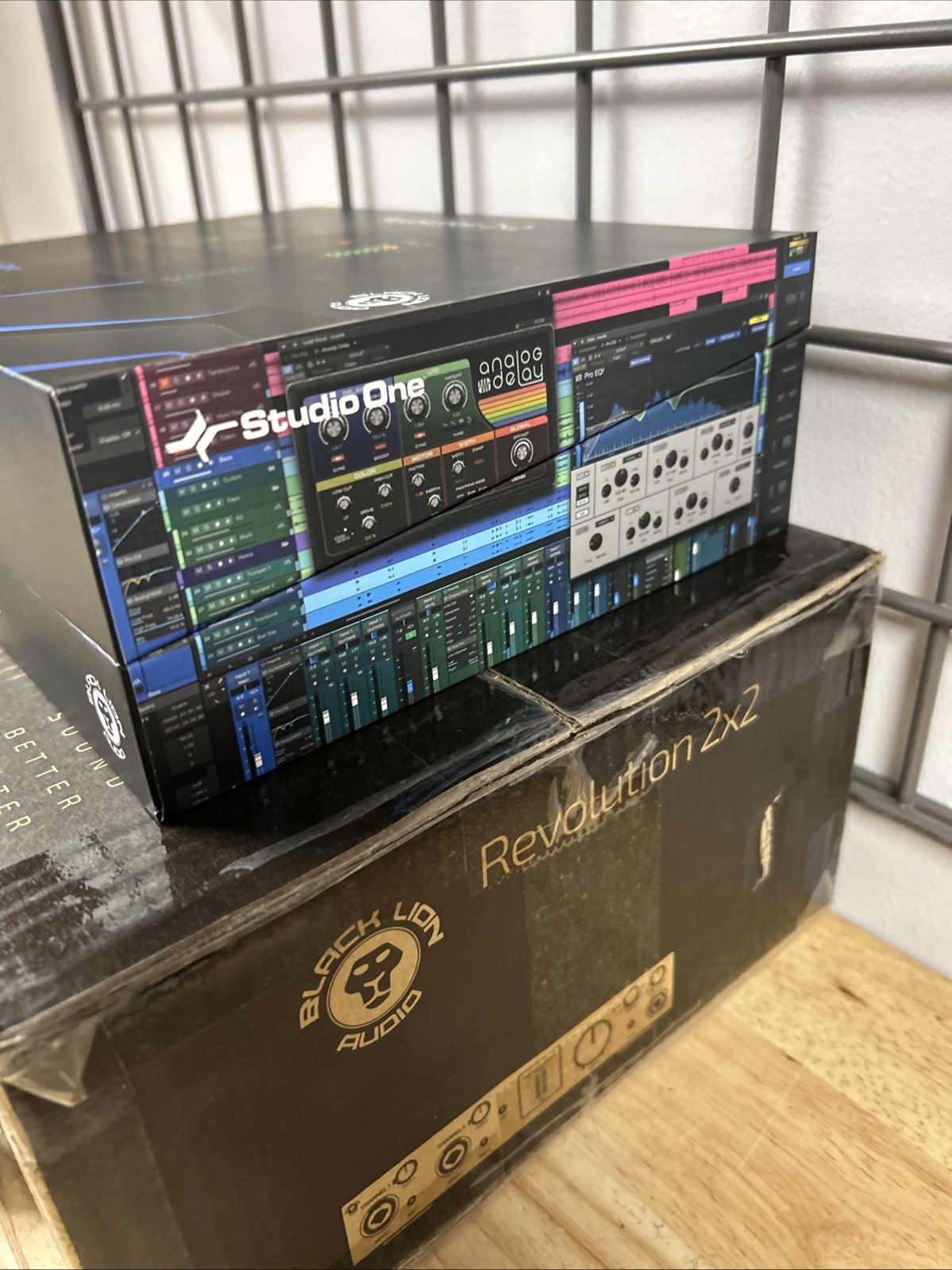 Black Lion Revolution 2x2 USB 2 Channel Portable Recording Interface