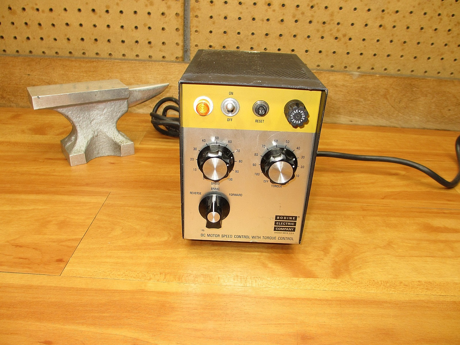 Bodine ASH-402 *POWERS UP USED* DC Motor Speed Control