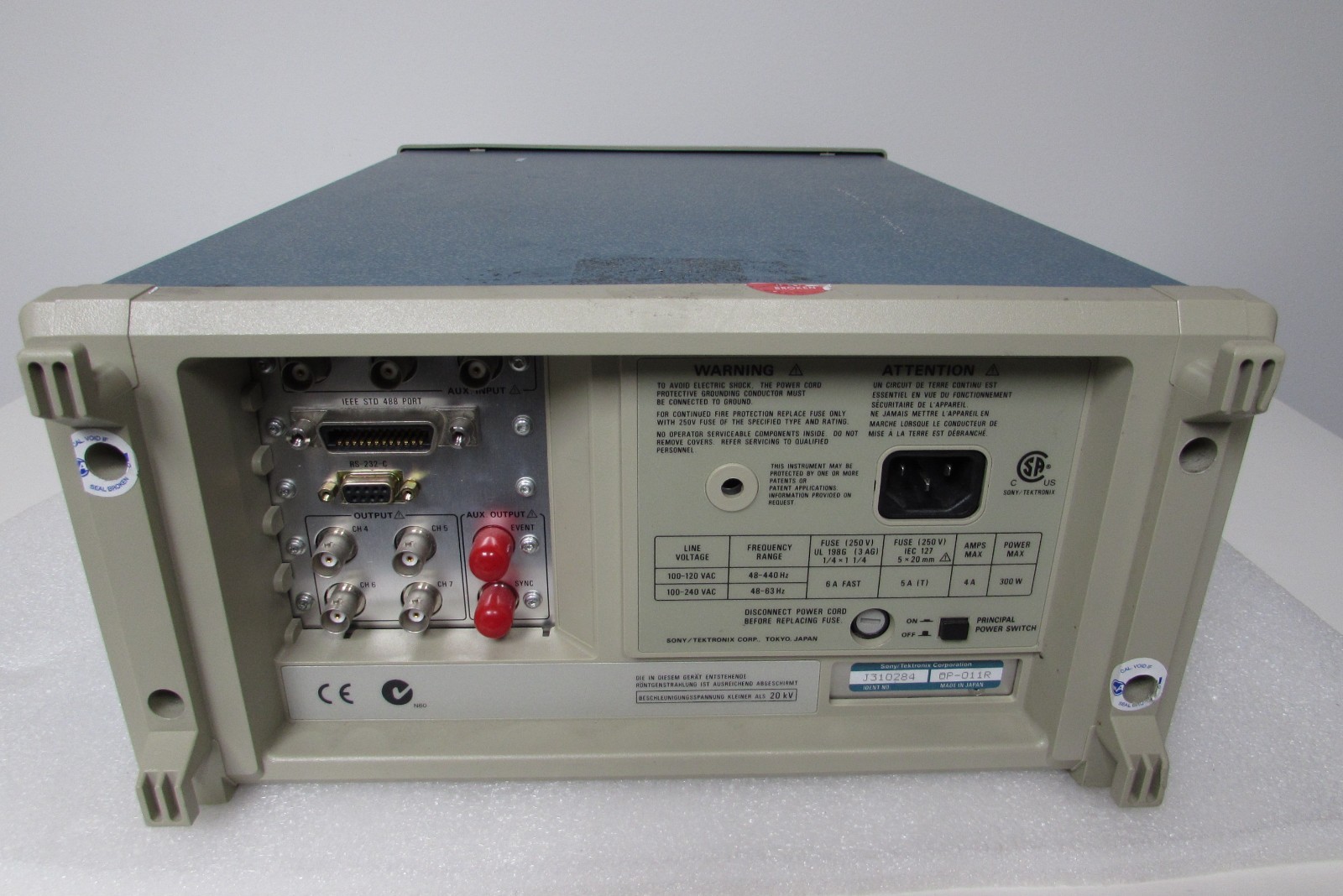 Tektronix DG2030 Data Pattern Generator