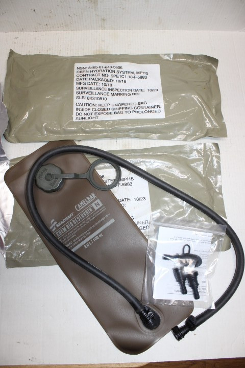 USGI US Military Issue CAMELBAK Hydration Bladder Pouch 100oz 3L Complete NBC