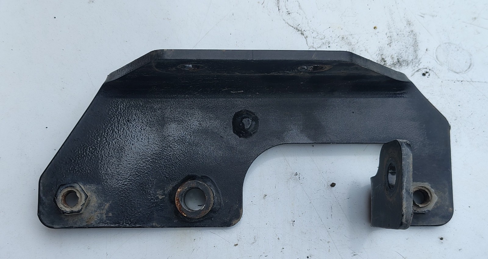 PETERBILT N11-6070 BRACKET-BUMPER AERO STL LH