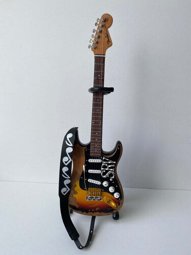Axe Heaven Stevie Ray Vaughan SRV Musical Note Black Mini Guitar Strap Replica G