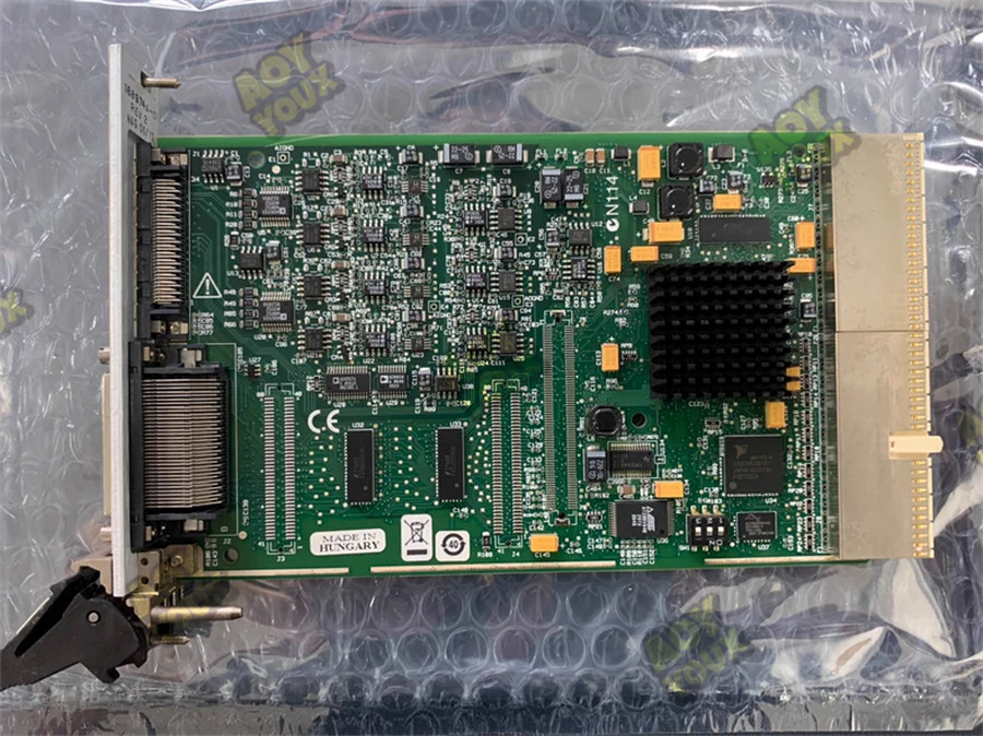 National Instruments PXI-7833R Reconfigureable I/O Free delivery us free tax