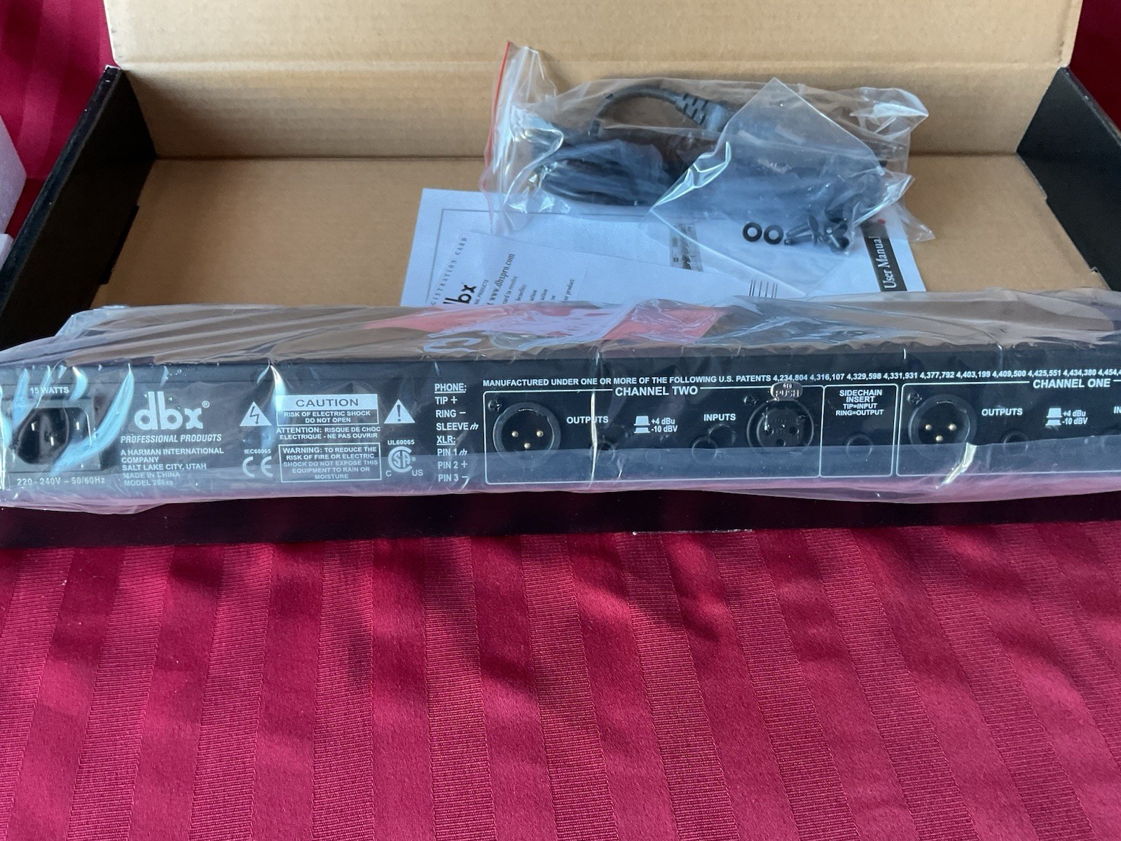 dbx Compressor Limiter Gate Processor (266XS)
