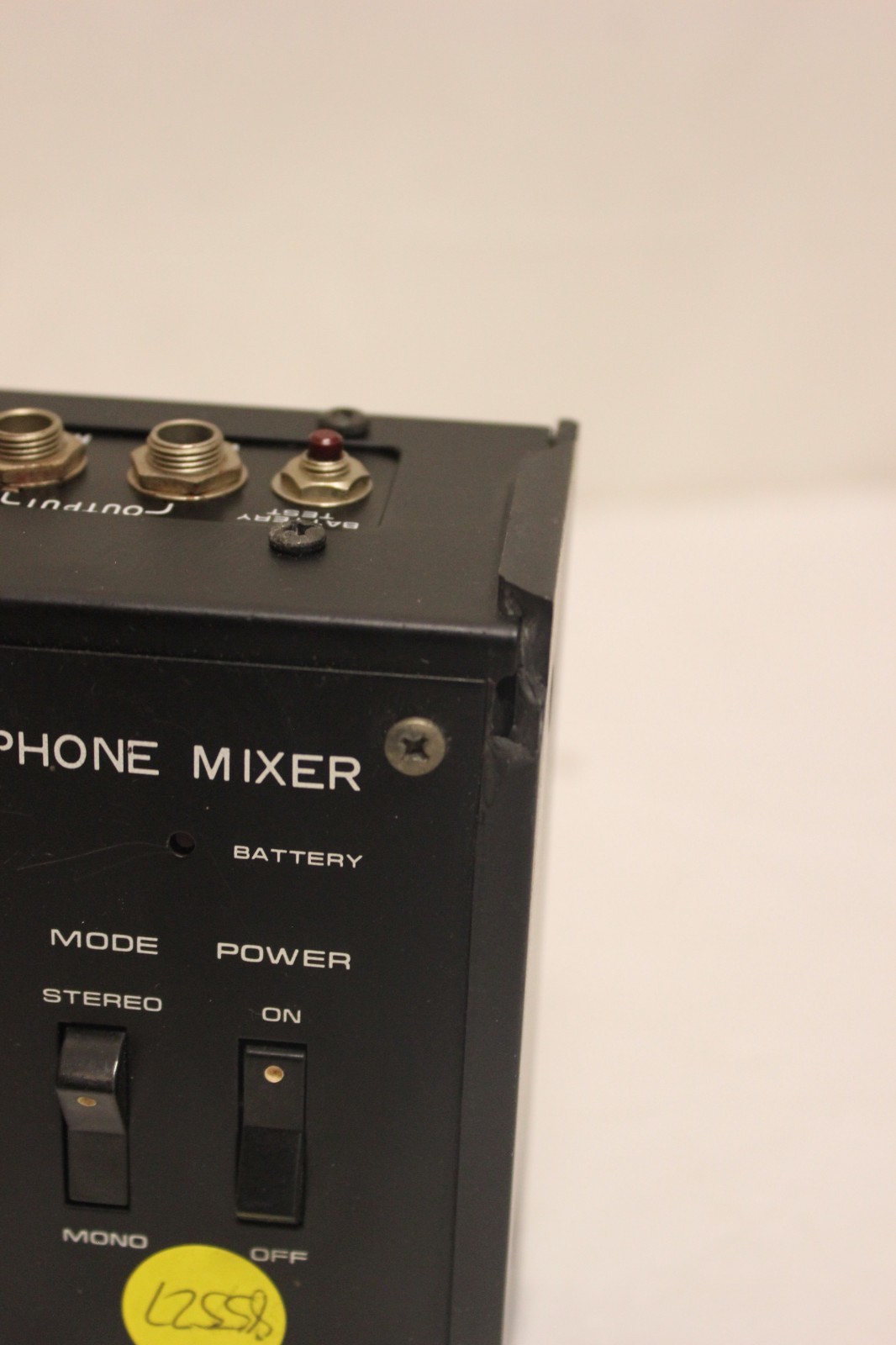 Realistic 4 Channel Microphone Mixer 32-1105 C3