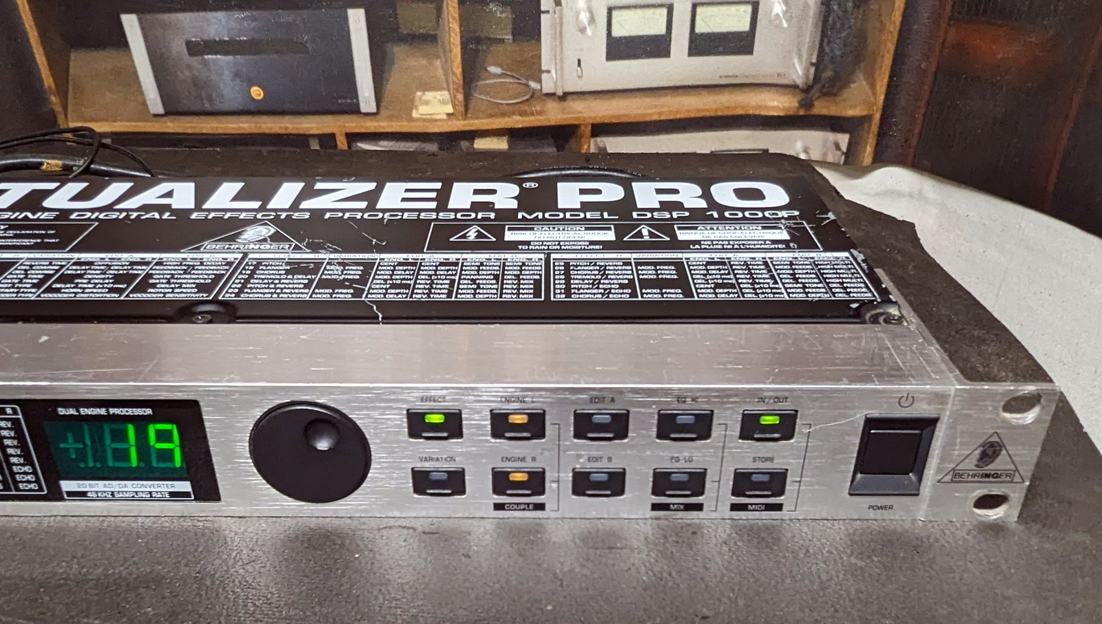 Behringer Virtualizer Pro DSP-1000P 24-bit dual engine digital effects processer