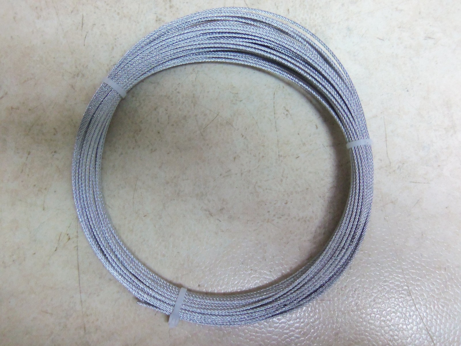 100 Ft. 3/32nd Snare Cable Snares Snaring Traps Trapping Coyote Fox Bobcat Coon