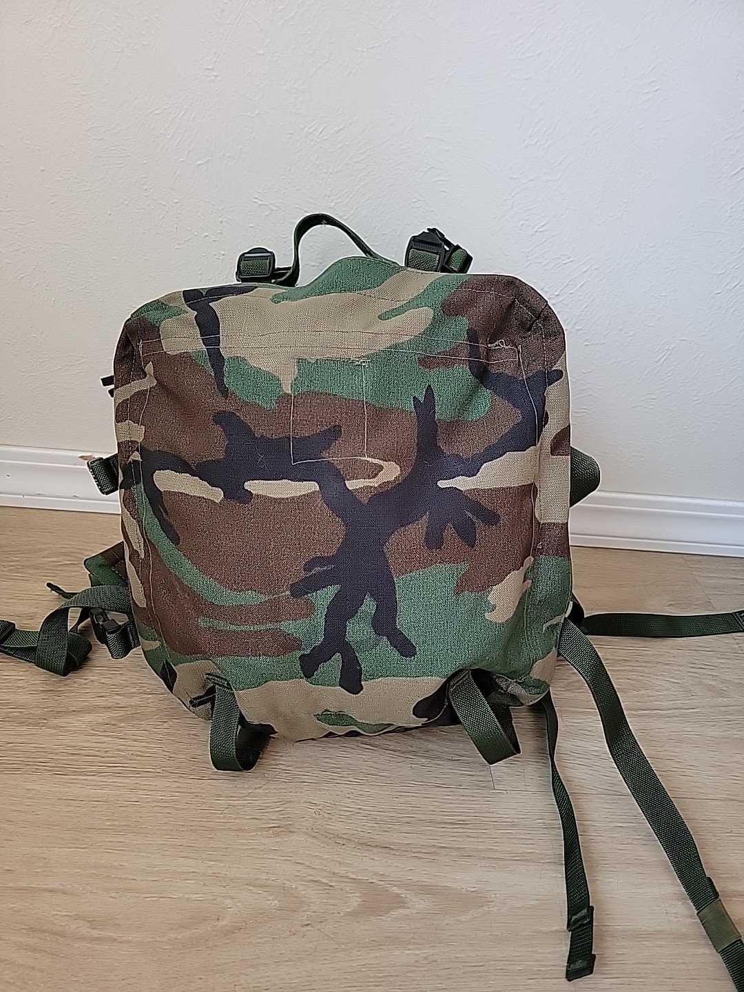 USGI MOLLE II Modular Lightweight Load-Carrying Equipment Medic Bag BDU Woodland