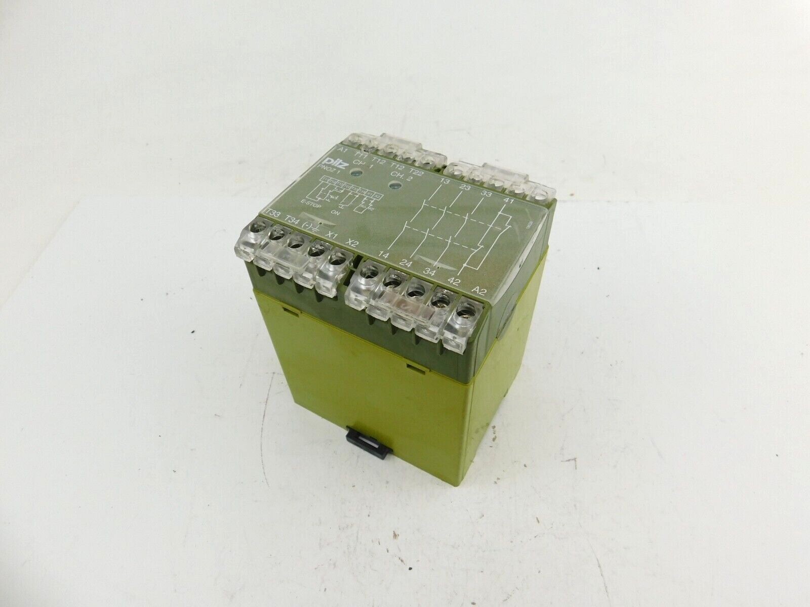 Pilz Pnoz 1 230vac 3S10 230 VAC 6,0 VA 50-60Hz AC15:230V 5,0 A Dc13: 24V 7,0 A