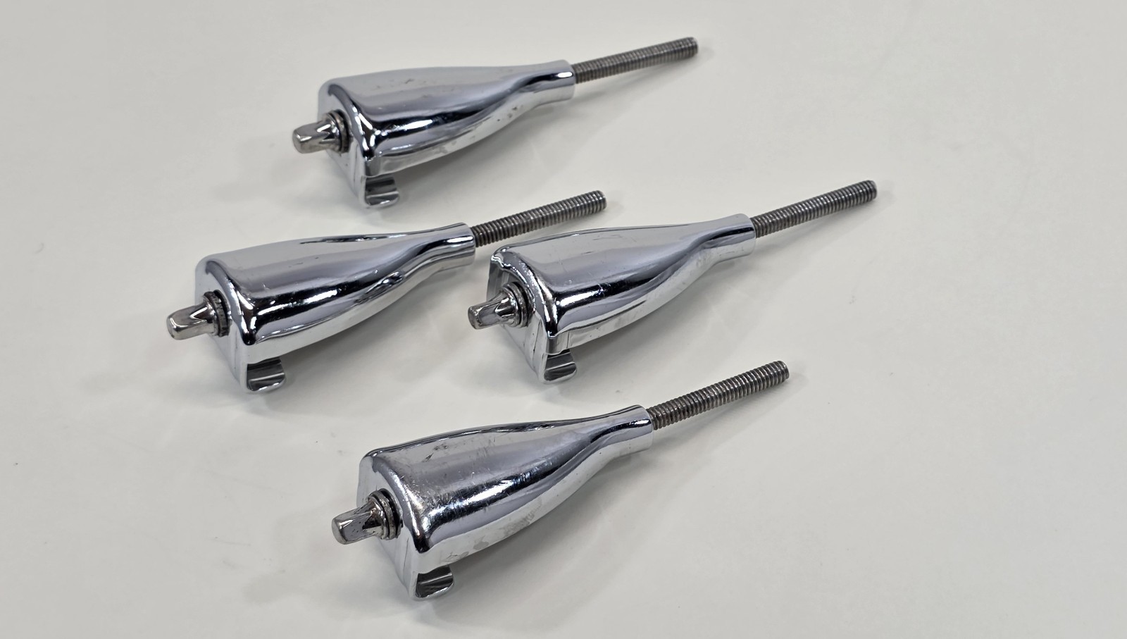 Mapex Bass Drum Chrome Hardware Drum Claws and Tension Rods  4pcs