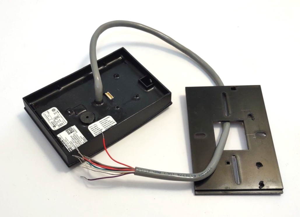 HID multiCLASS SE RP40 Wall Switch Reader RP40E 920PMNNEKEA0CG