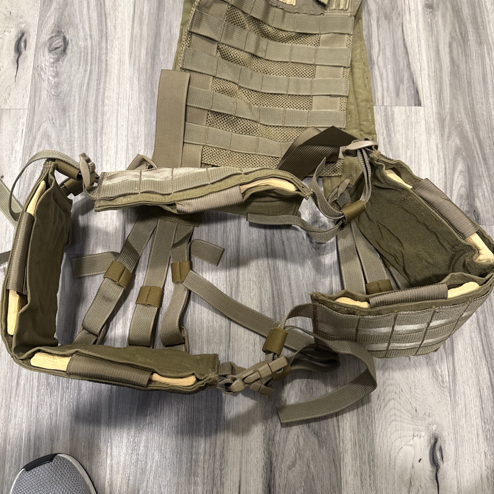 Eagle Industries Khaki SFLCS H Harness with Pouches - NOS