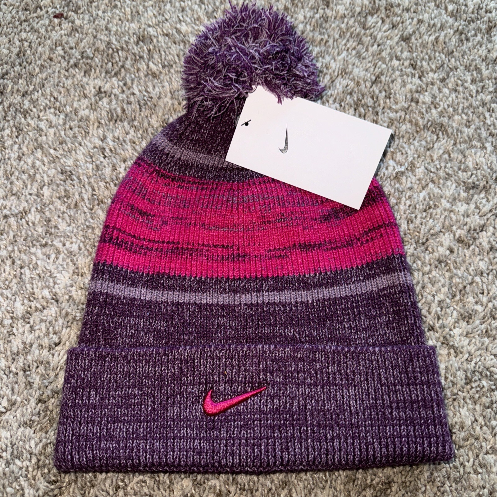 Nike Beanie Peak Cuffed Pom Hat Adult Unisex FJ6305-610 Training Pink/Purple NWT