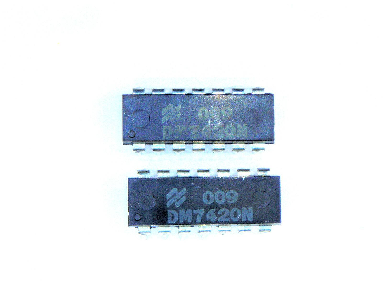 DM7420N  "Original" National   14P DIP TTL IC  2  pcs