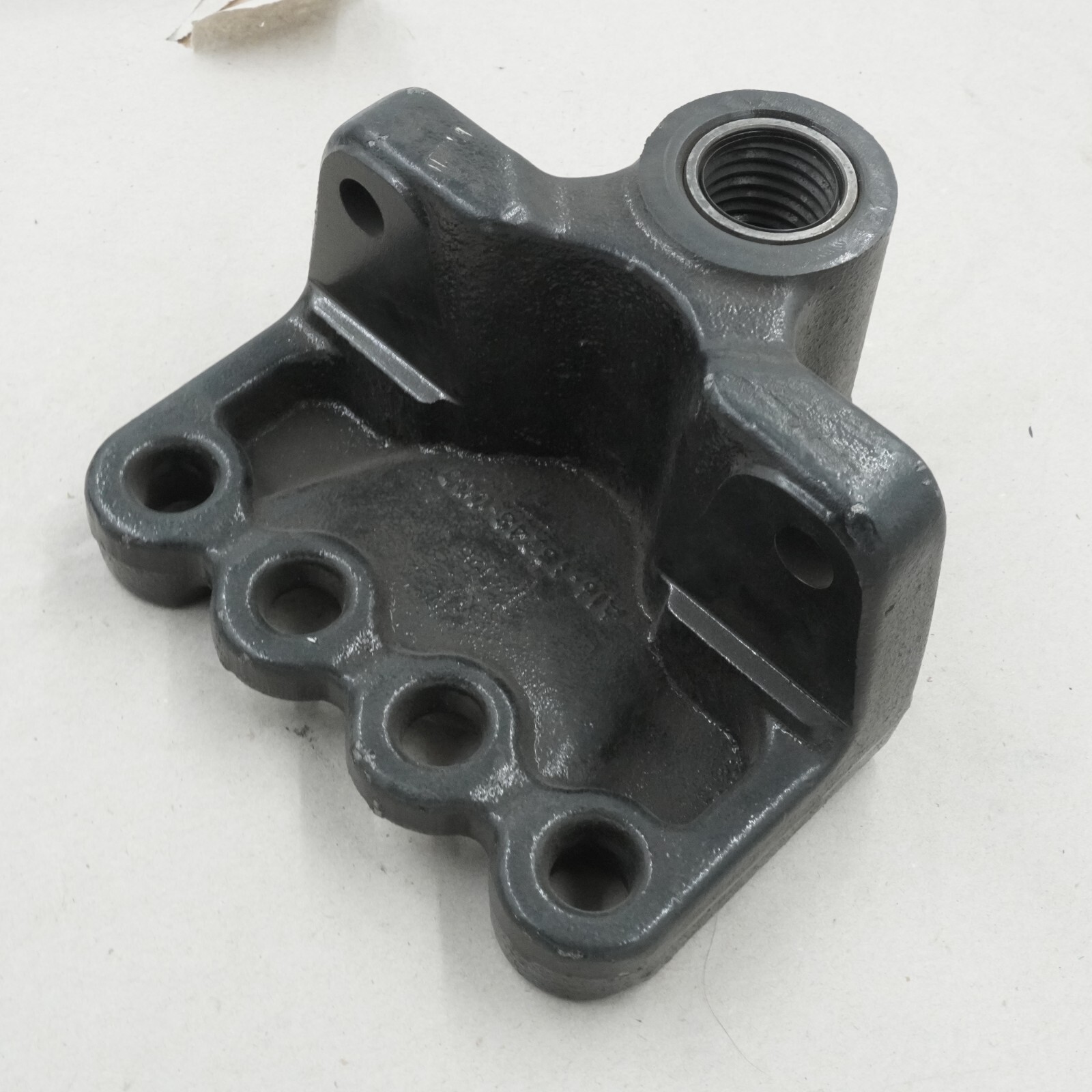 Western Star A16-18248-000 Shackle Hanger Leaf Spring Threaded Bushing
