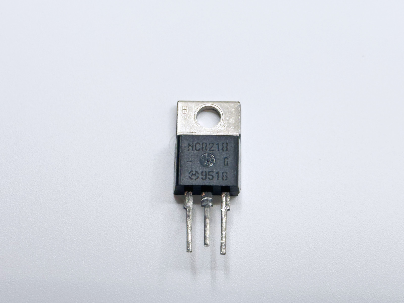 5PCS MCR218-6 Motorola SCR Thyristor 8A 400V 25mA Gate TO-220 Formed