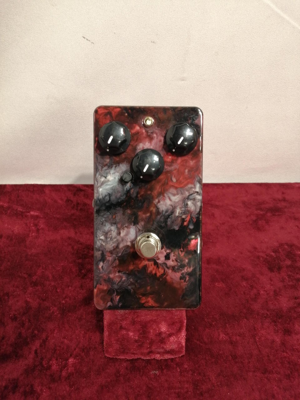 Leqtique 4/4 EHV Distortion Overdrive Guitar Effects Pedal Used From Japan