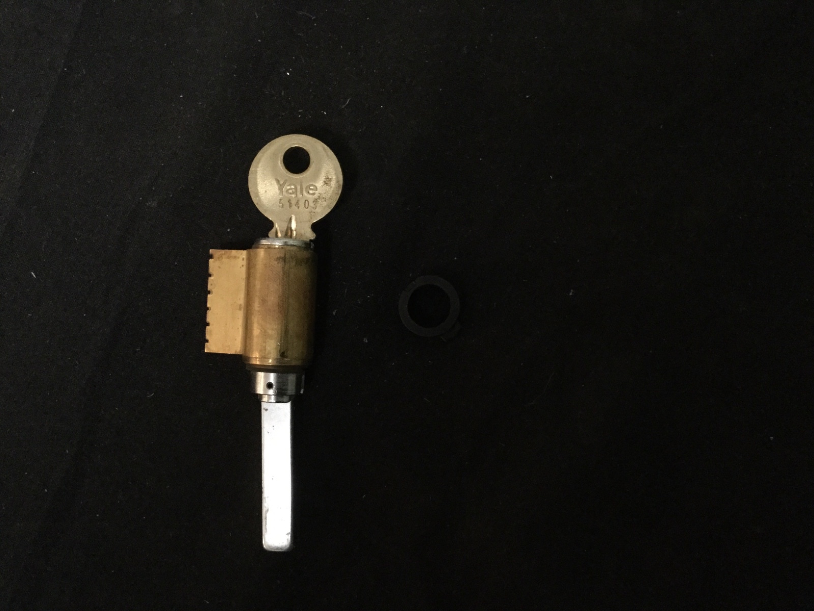 Yale Cylinder Key in Knob Lever with long tail, key and bushing - Locksmith