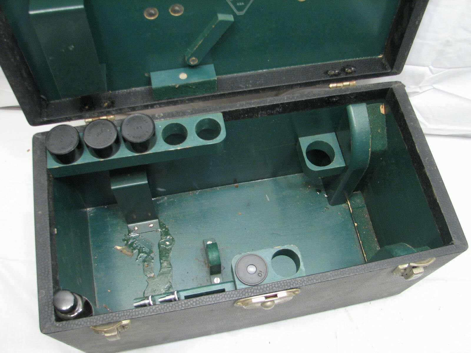Vintage Bausch &Lomb Optical Microscope/Case Oil 97X Objective Compound Stage C