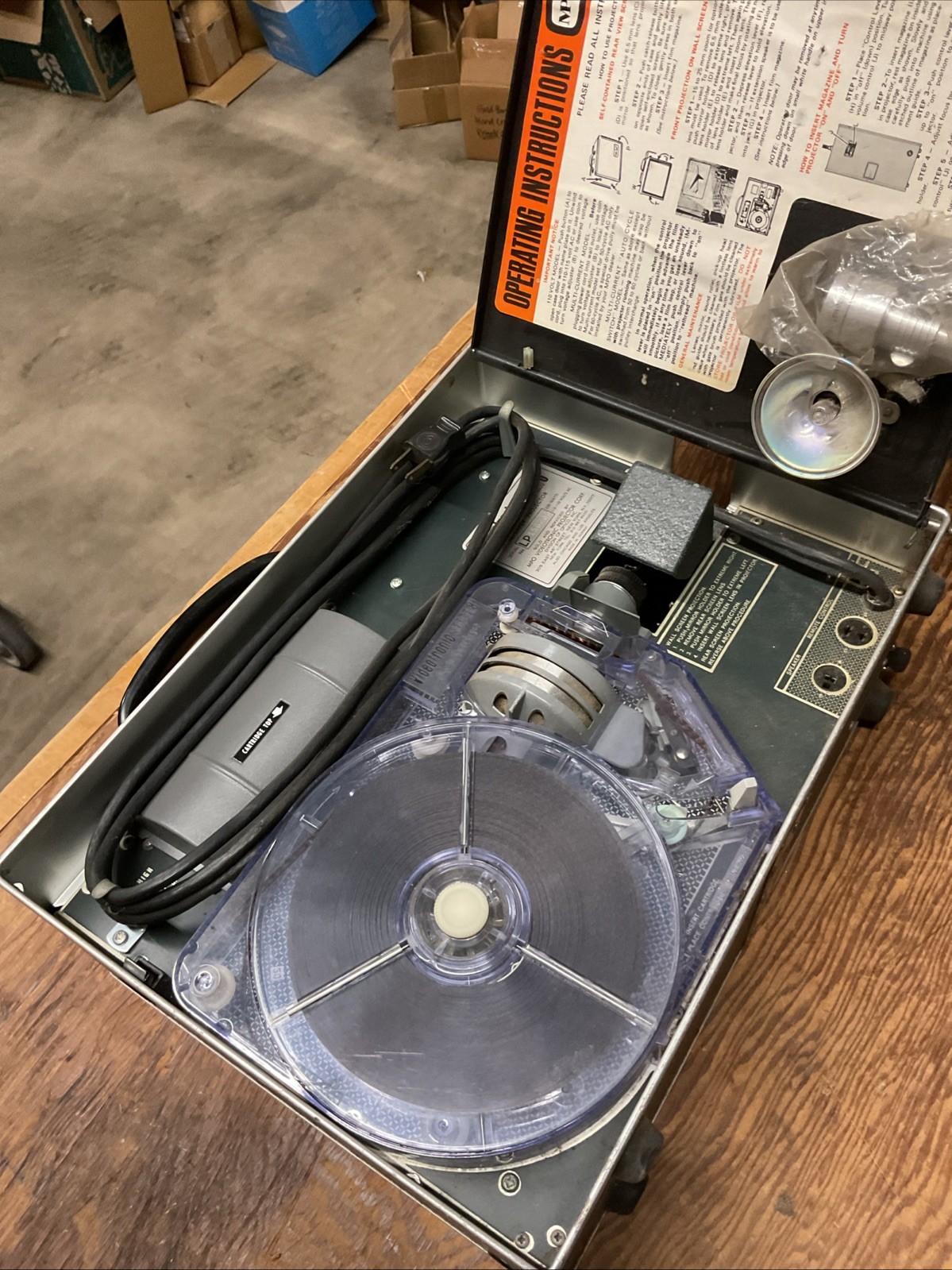 Videotronic Super 8 Repeater Projector (LP156235) W/ Cartridge, Lens & Lamp