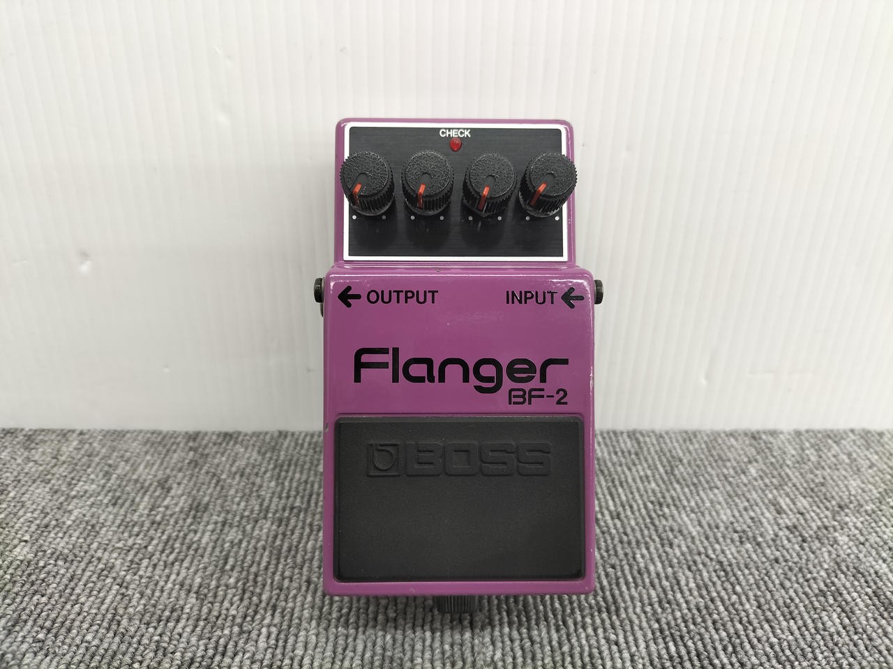 BOSS BF-2 flanger pedal