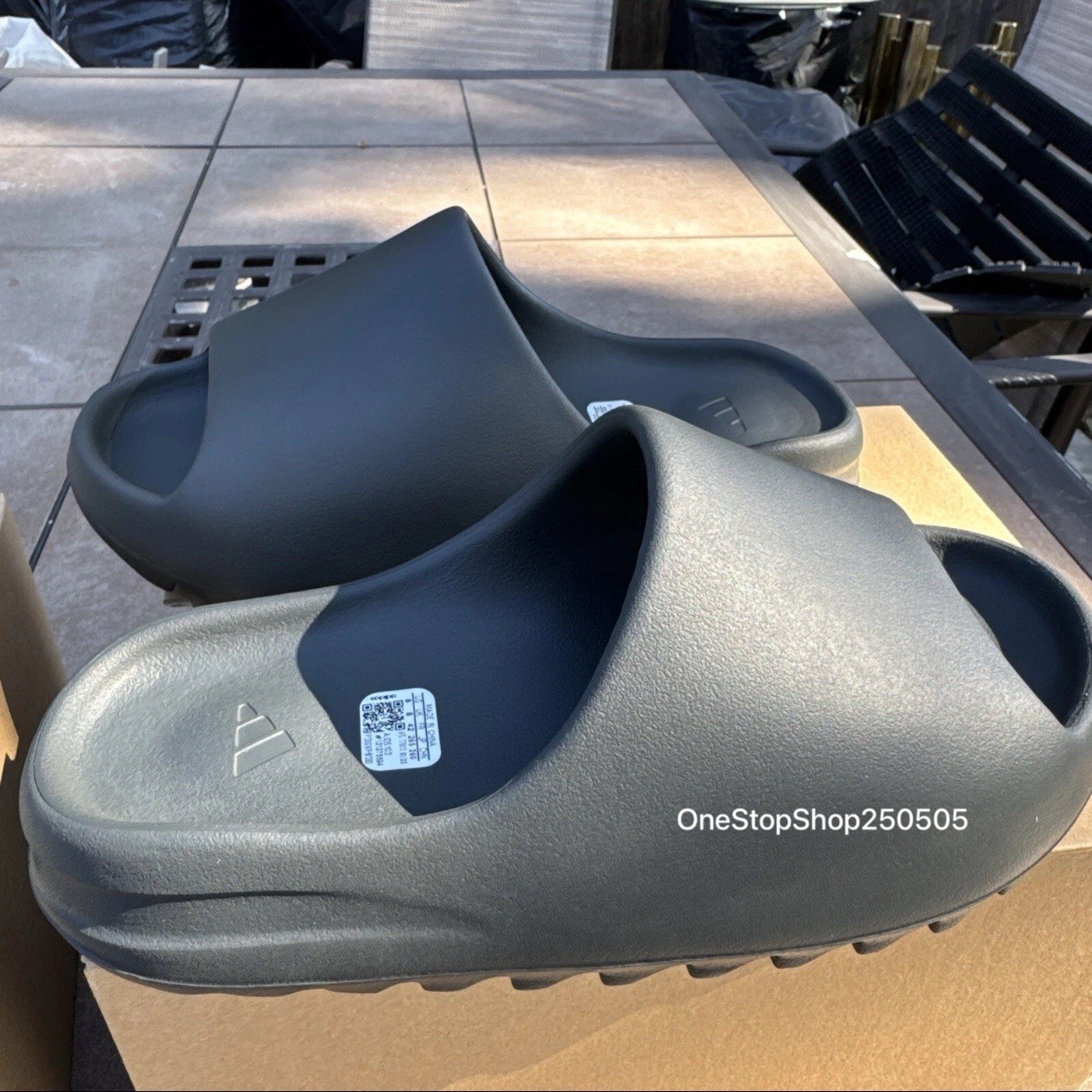 Adidas Yeezy Slide Black (Onyx) Size 5 men