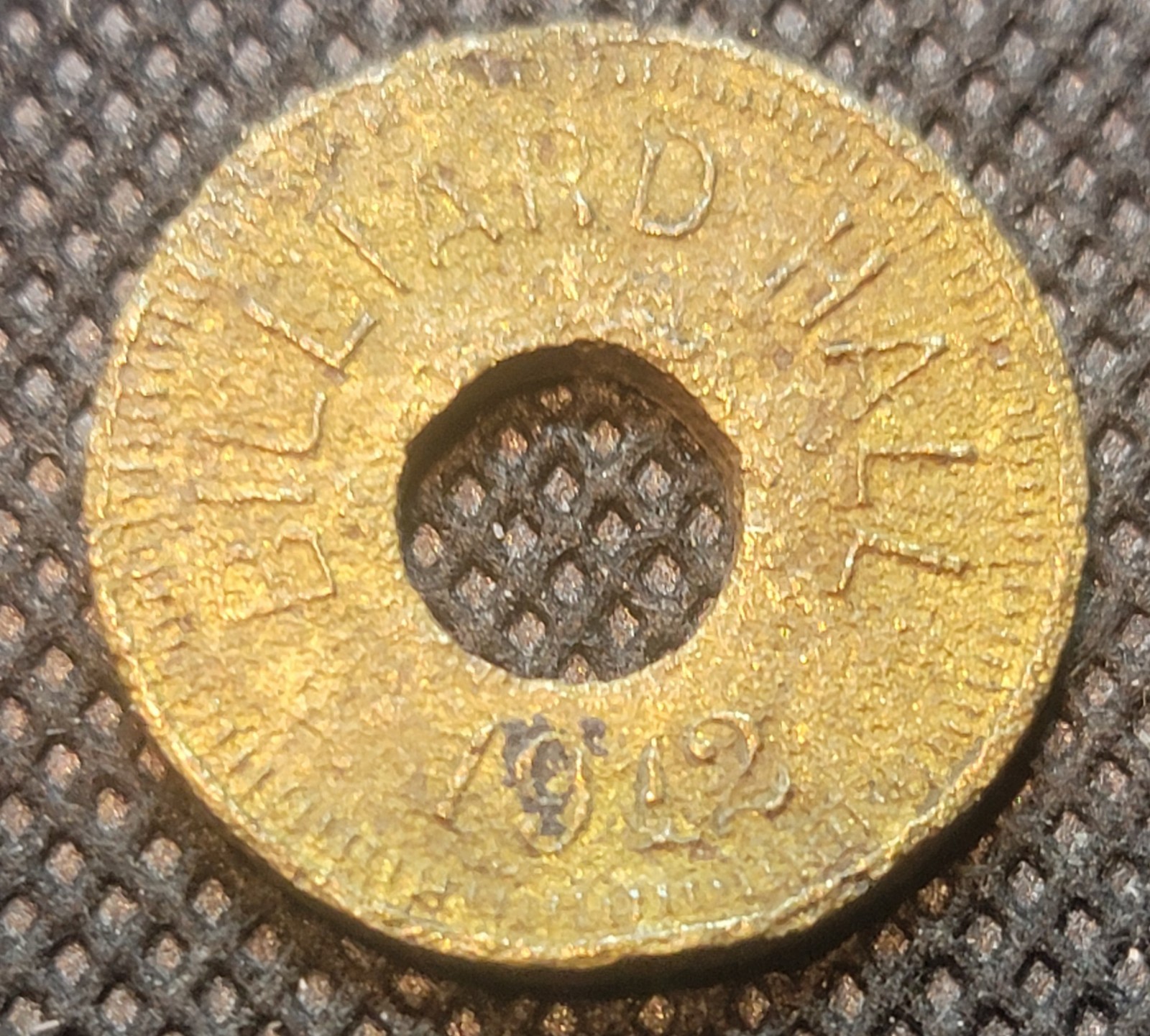 MAVERICK BILLIARD HALL 1912 TRADE TOKEN  L129