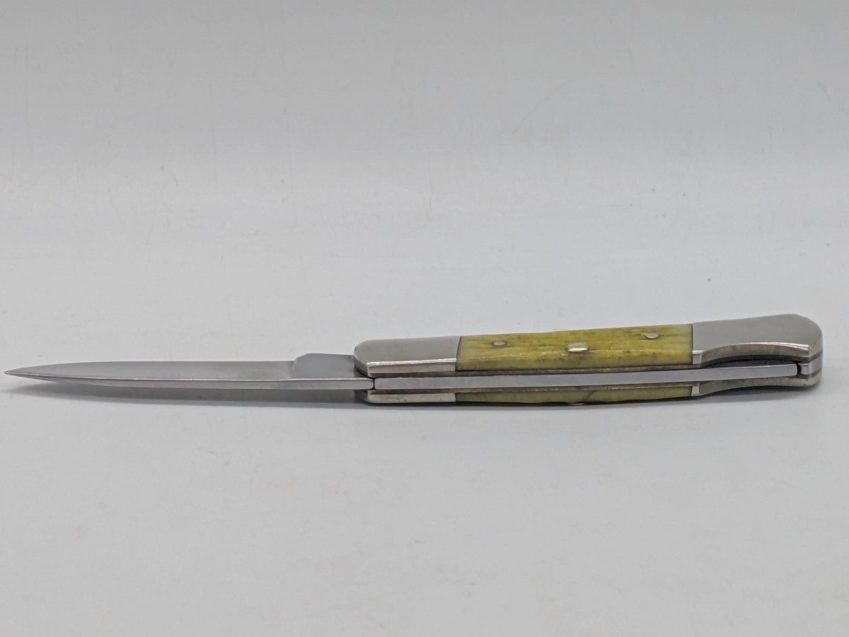 CASE XX Key Lime Bone Lockback Single Blade Folding Pocket Knife (EC3040325)