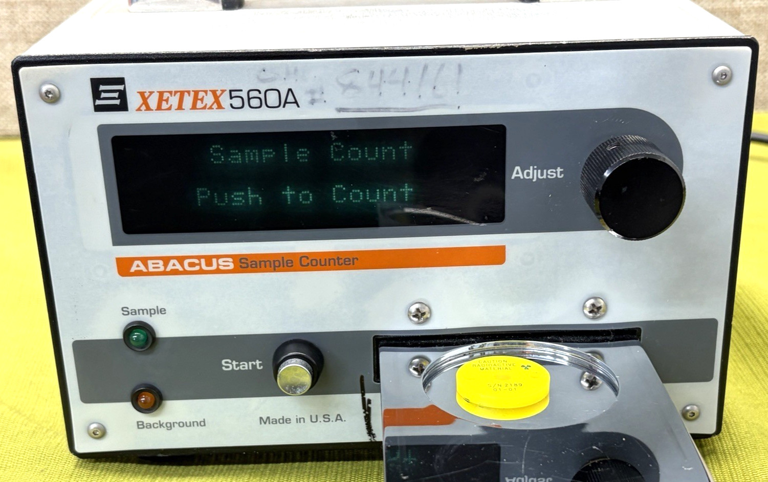 Xetex 560A Abacus Alpha Beta Radiation Sample Counter